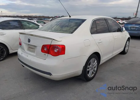 2007 Volkswagen Jetta Wolfsburg Edition from USA, damaged, VIN 3VWEF71K27M148488